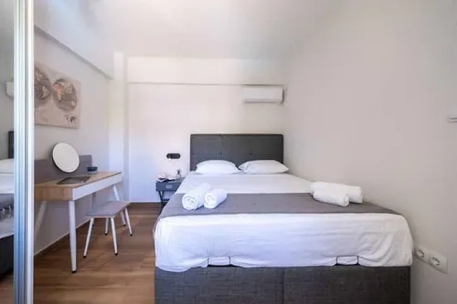 3 Bedrooms Villa in VARI