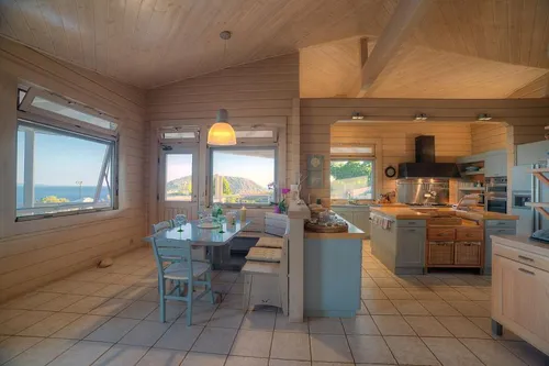 9 Bedrooms Villa in ANAVISSOS