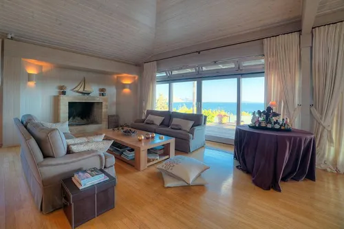 9 Bedrooms Villa in ANAVISSOS