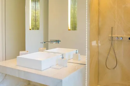 4 Bedrooms Villa in VOULIAGMENI