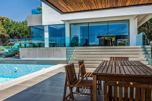 4 Bedrooms Villa in VOULIAGMENI