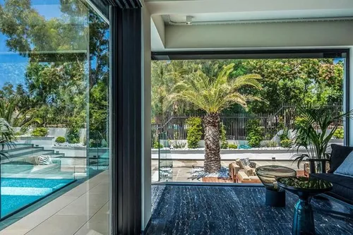 4 Bedrooms Villa in VOULIAGMENI