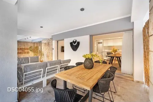 3 Bedrooms Apartment in GLYFADA