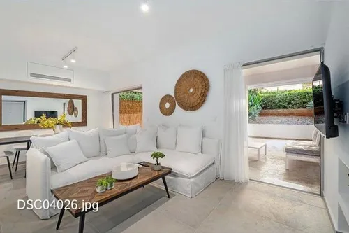 3 Bedrooms Apartment in GLYFADA