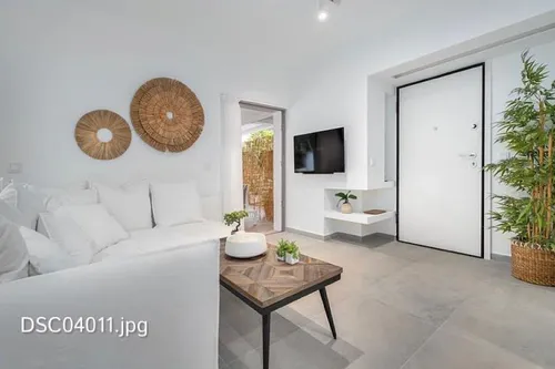 3 Bedrooms Apartment in GLYFADA