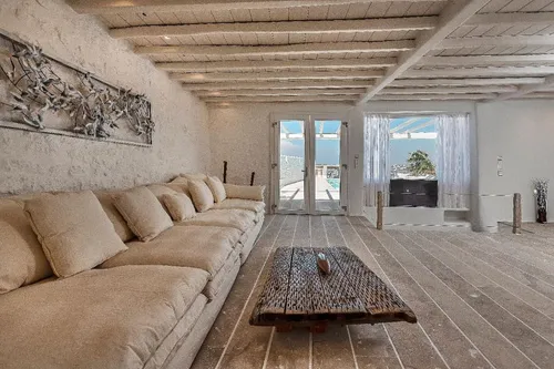 29 Bedrooms Hotel in ORNOS