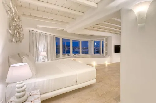 29 Bedrooms Hotel in ORNOS