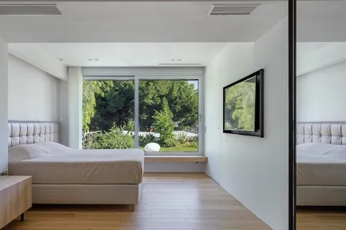 4 Bedrooms Apartment in VOULIAGMENI