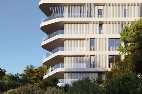 3 Bedrooms Apartment in GLYFADA