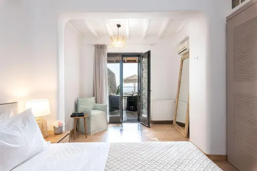 8 Bedrooms Villa in FANARI