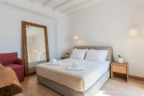 8 Bedrooms Villa in FANARI