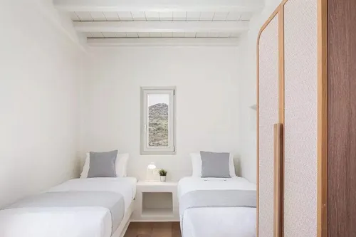 4 Bedrooms Villa in KALAFATIS