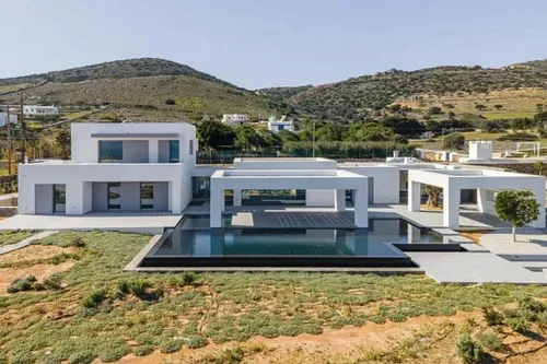 8 Bedrooms Villa in ANTIPAROS