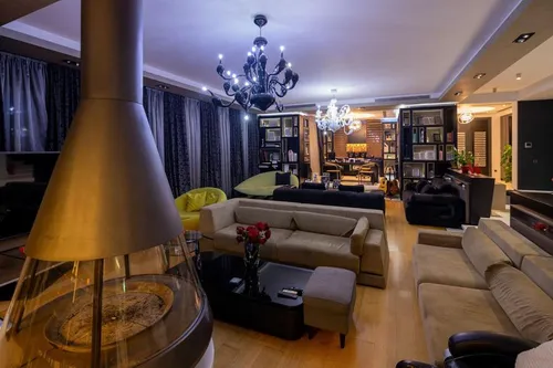 10 Bedrooms Villa in GLYFADA