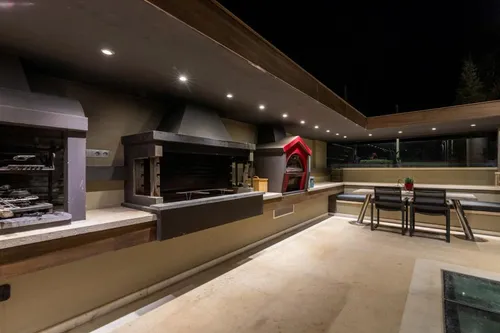 10 Bedrooms Villa in GLYFADA