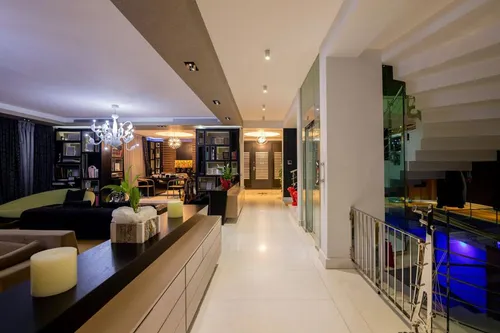 10 Bedrooms Villa in GLYFADA