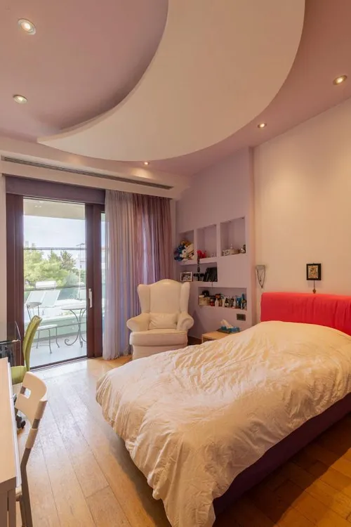 10 Bedrooms Villa in GLYFADA