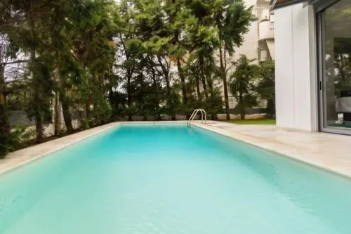 5 Bedrooms Apartment in GLYFADA