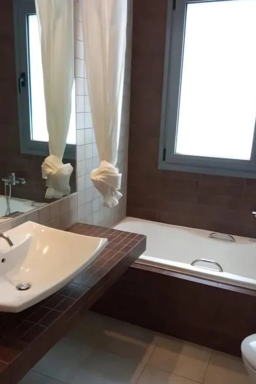 5 Bedrooms Apartment in GLYFADA