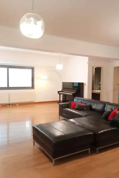 5 Bedrooms Apartment in GLYFADA