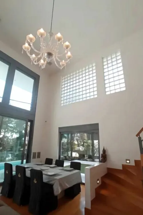 5 Bedrooms Apartment in GLYFADA