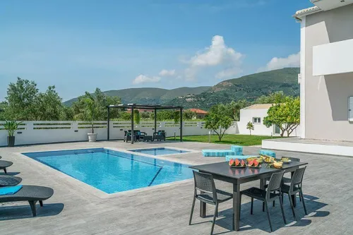 5 Bedrooms Villa in ZAKYNTHOS
