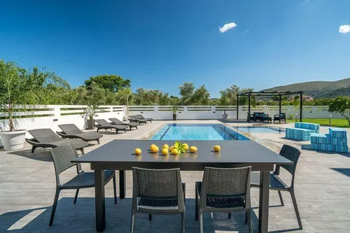 5 Bedrooms Villa in ZAKYNTHOS