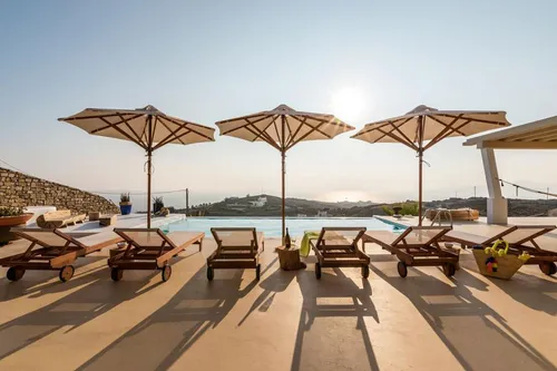 4 Bedrooms Villa in FAROS