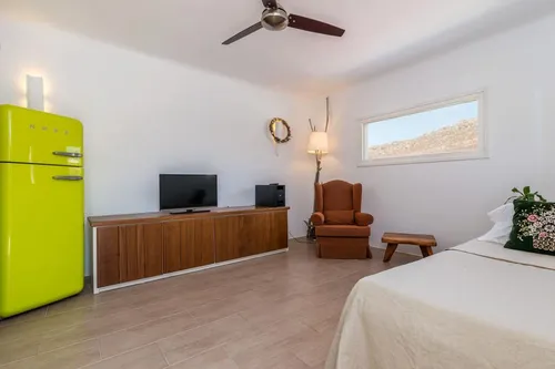 4 Bedrooms Villa in FAROS