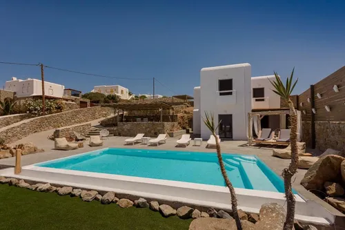 4 Bedrooms Villa in ALEOMANDRA