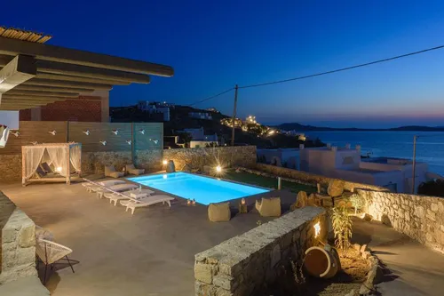 4 Bedrooms Villa in ALEOMANDRA