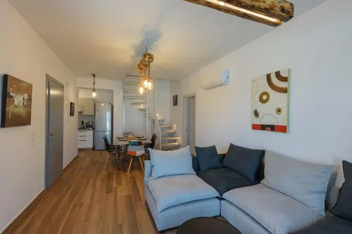 4 Bedrooms Villa in ALEOMANDRA