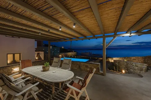 4 Bedrooms Villa in ALEOMANDRA