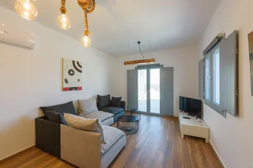 4 Bedrooms Villa in ALEOMANDRA