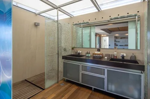 7 Bedrooms Villa in ANAVISSOS