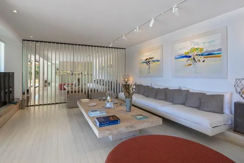 7 Bedrooms Villa in ANAVISSOS