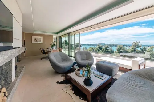 2 Bedrooms Apartment in VOULIAGMENI