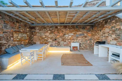 4 Bedrooms Villa in SYROS