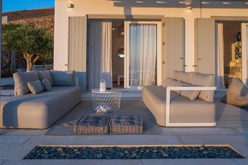 4 Bedrooms Villa in SYROS