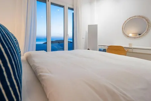 4 Bedrooms Villa in SYROS