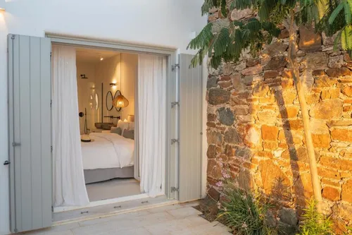 4 Bedrooms Villa in SYROS