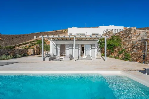 4 Bedrooms Villa in SYROS