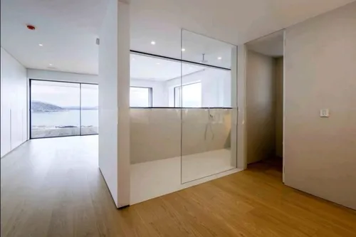 5 Bedrooms Apartment in VARKIZA