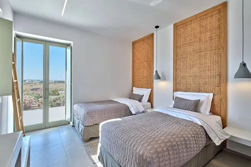 6 Bedrooms Villa in PAROS