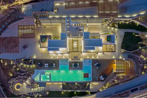 9 Bedrooms Villa in AGIOS STEFANOS