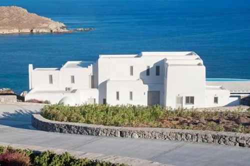 8 Bedrooms Villa in ORNOS