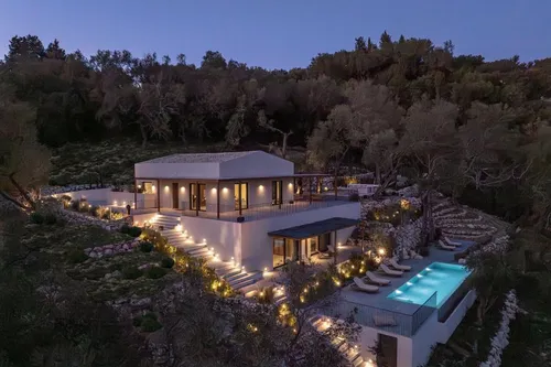 4 Bedrooms Villa in CORFU