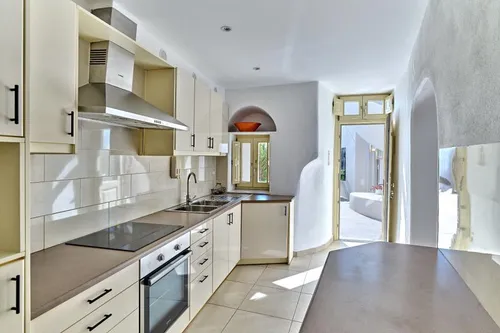 3 Bedrooms Villa in FIROSTEFANI