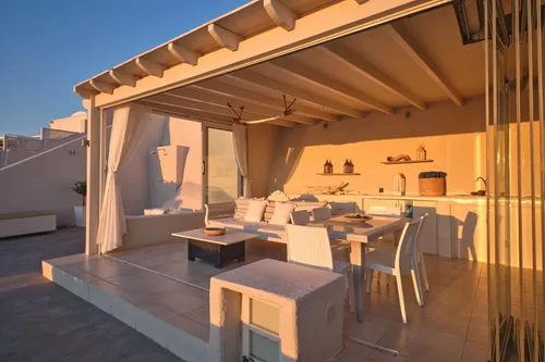 3 Bedrooms Villa in FIROSTEFANI