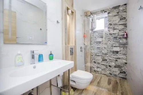 8 Bedrooms Villa in SERRES